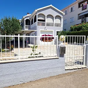Cosy Near The Croatie